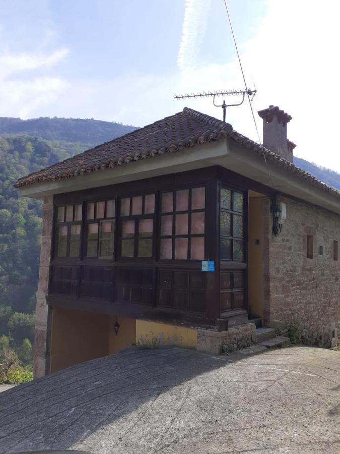 Aparatamento Rural El Oso 3 Pola de Somiedo Bagian luar foto